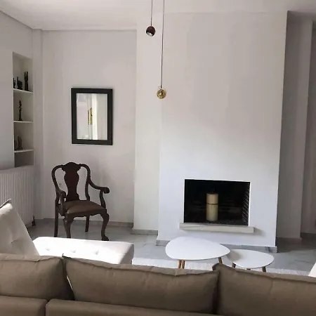 Eleven - Spacious In The Centre Of The